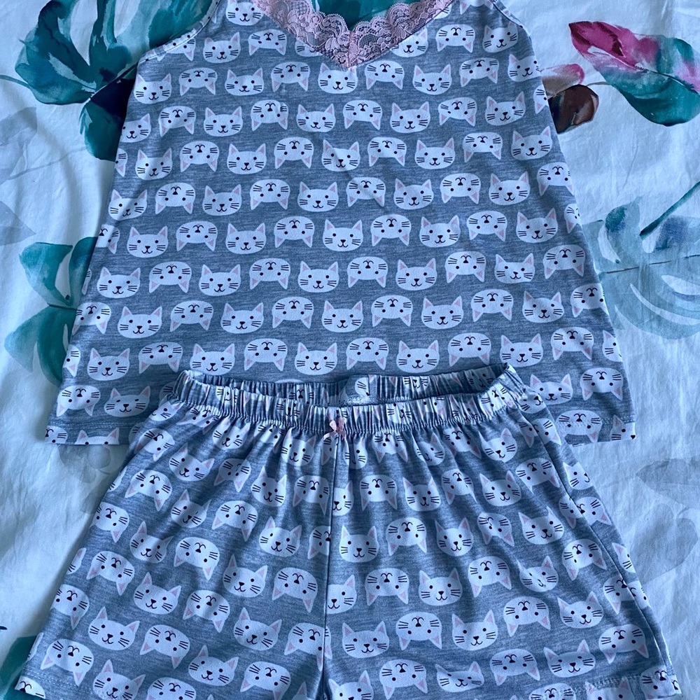 Gray Cat Print Pajamas